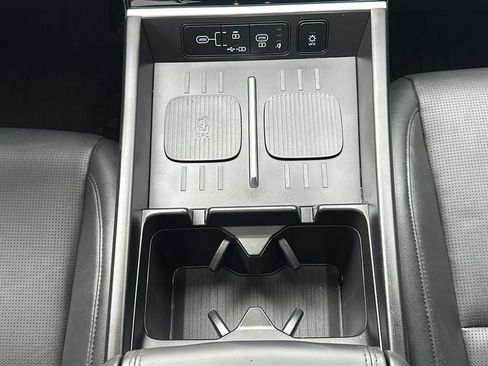 Certified 2025 Hyundai Santa Fe Limited FWD image 28