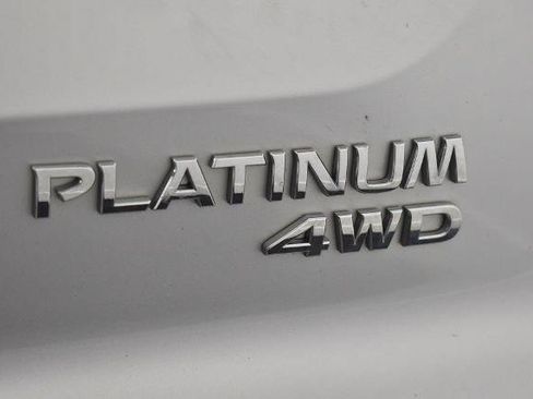 Certified 2022 Nissan Pathfinder Platinum w/ Cargo Package AWD/4WD image 9