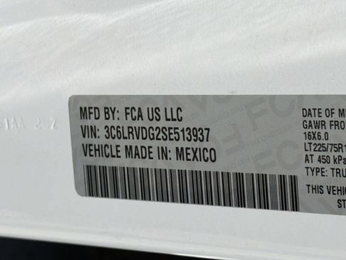 Used 2025 RAM ProMaster 2500 w/ Convenience Group FWD image 27