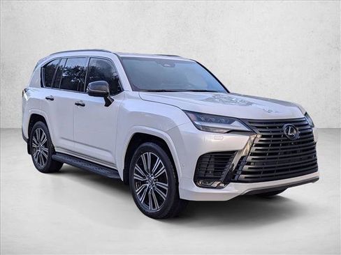 New 2025 Lexus LX 700h Luxury image 6