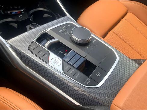 Used 2023 BMW 330i Sedan w/ M Sport Package image 16