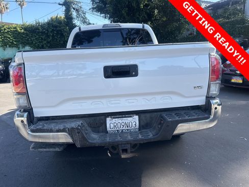 Certified 2023 Toyota Tacoma TRD Off-Road image 5