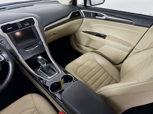 Used 2014 Ford Fusion SE w/ Equipment Group 502A image 11