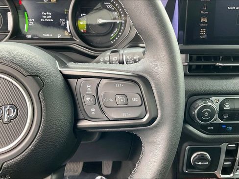 Used 2025 Jeep Wrangler Unlimited Sport S 4xe AWD/4WD image 14