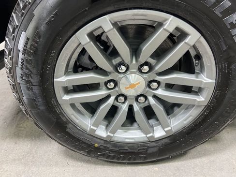 New 2025 Chevrolet Colorado LT w/ LT Convenience Package image 40