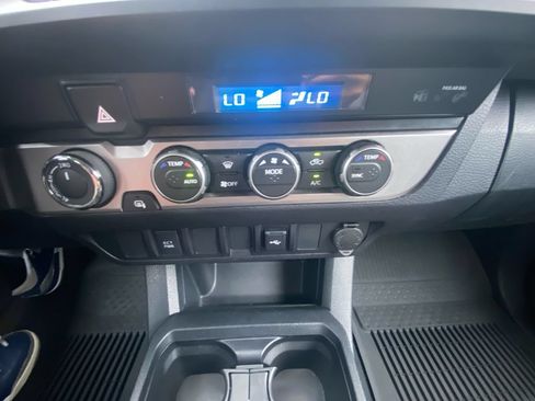 Used 2023 Toyota Tacoma SR AWD/4WD image 23