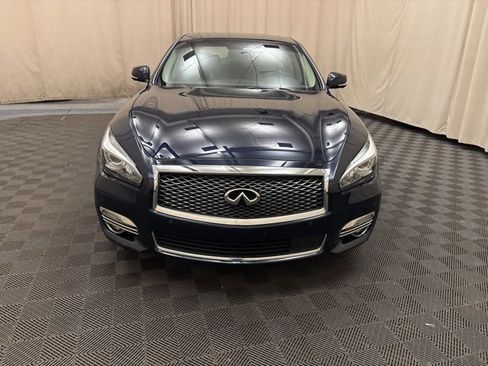 Used 2019 INFINITI Q70 L 3.7 w/ Sensory Package image 2