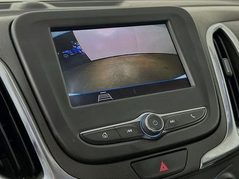 Used 2020 Chevrolet Equinox LT w/ Driver Convenience Package FWD image 28