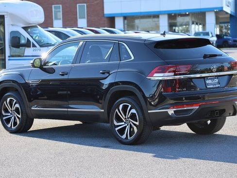 Used 2023 Volkswagen Atlas Cross Sport SEL image 8