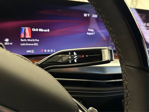 New 2026 Cadillac Escalade ESV Platinum Sport AWD/4WD image 30