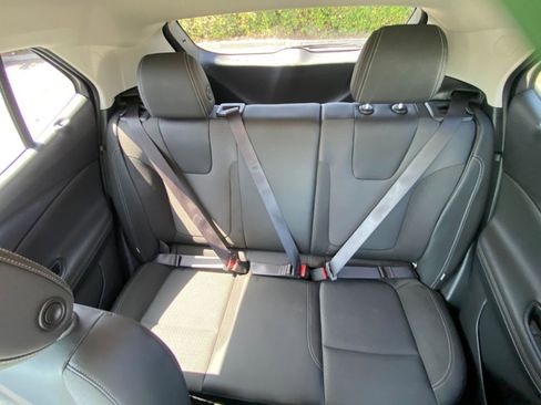 Used 2025 Buick Encore GX Preferred image 38