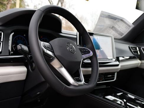 New 2026 Volkswagen Atlas Cross Sport SEL Premium R-Line image 12