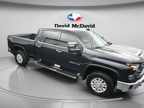 Used 2024 Chevrolet Silverado 2500 LTZ image 34