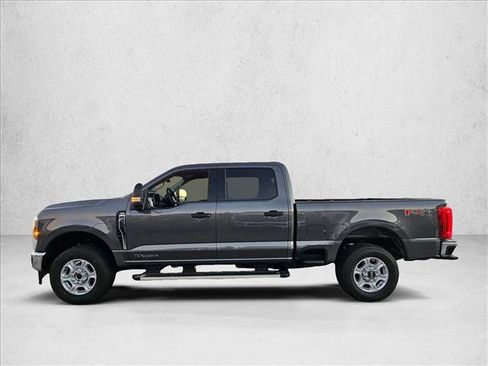 New 2026 Ford F250 XLT w/ FX4 Off-Road Package image 5