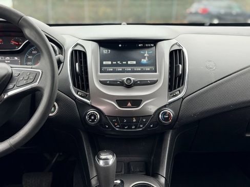 Used 2016 Chevrolet Cruze LT w/ Convenience Package image 22