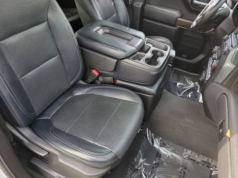 Used 2022 Chevrolet Silverado 1500 LT image 17