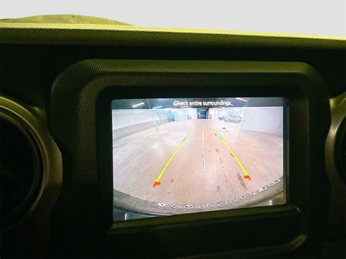 Used 2022 Jeep Wrangler Unlimited Willys image 13