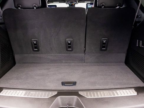 Used 2023 GMC Yukon Denali w/ Denali Reserve Package image 41