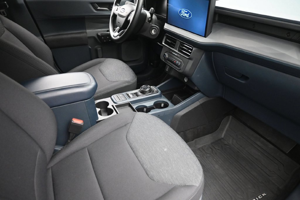 Used 2025 Ford Maverick XL w/ Equipment Group 102A AWD/4WD image 9