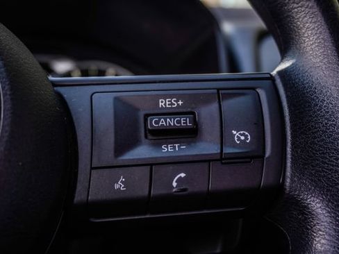 Used 2021 Nissan Rogue S FWD image 32