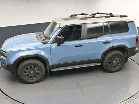 Used 2024 Toyota Land Cruiser image 38