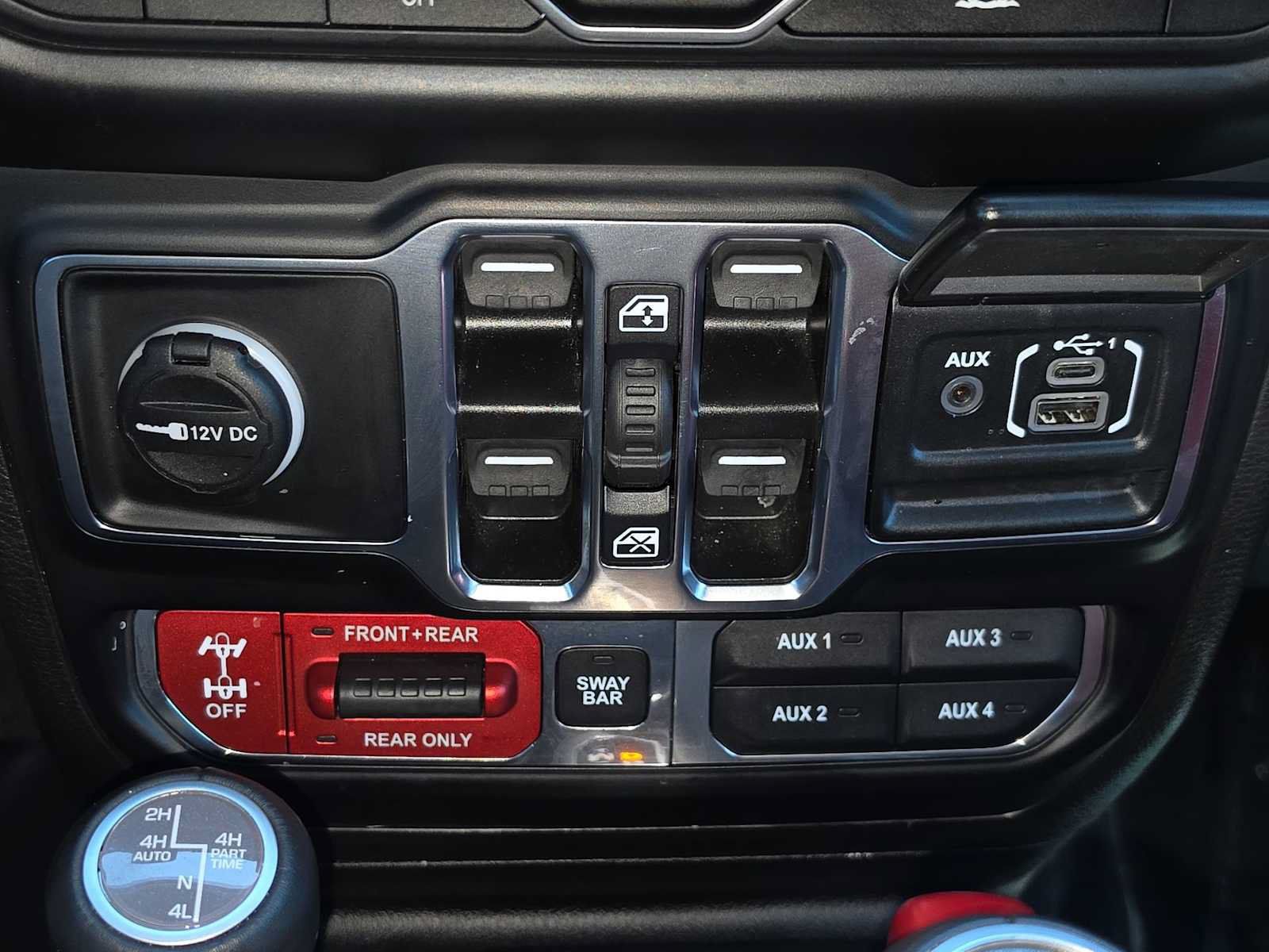 Used 2023 Jeep Wrangler Unlimited Rubicon 4xe AWD/4WD image 28