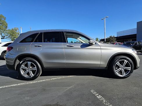 Used 2020 Mercedes-Benz GLC 300 image 8