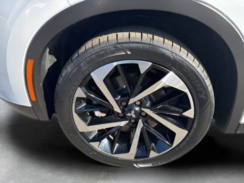 Used 2022 Mitsubishi Outlander ES image 25