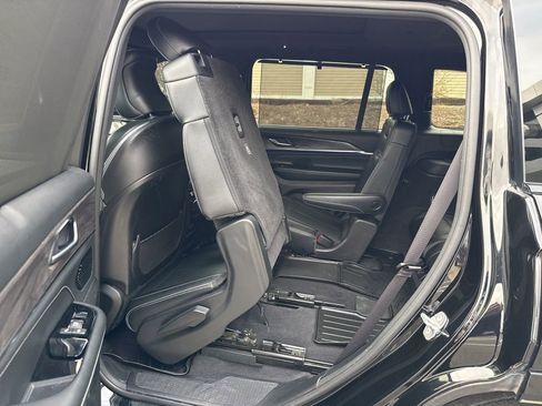 Used 2021 Jeep Grand Cherokee L Overland w/ Luxury Tech Group IV image 60