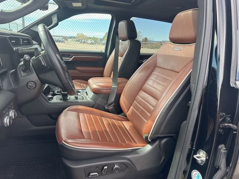 Used 2023 GMC Sierra 1500 Denali Ultimate image 10