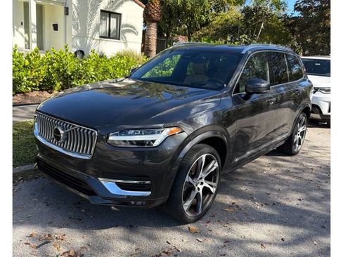 Certified 2023 Volvo XC90 B6 Ultimate w/ Protection Package Premier image 3