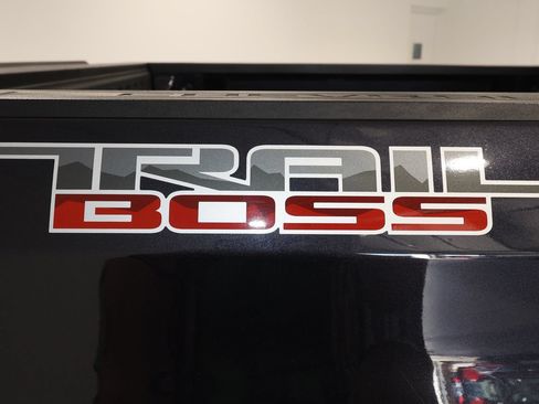 Certified 2023 Chevrolet Silverado 1500 LT Trail Boss w/ LPO, Dark Essentials Package AWD/4WD image 36