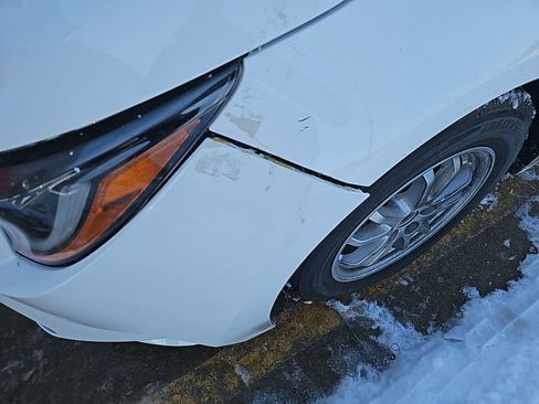 Used 2020 Toyota Corolla LE image 13