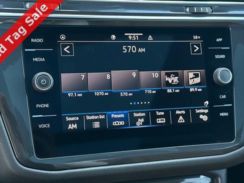 Certified 2022 Volkswagen Tiguan SE w/ Panoramic Sunroof Package image 20