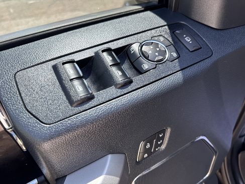 Used 2022 Ford F250 Lariat w/ Tremor Off-Road Package AWD/4WD image 24