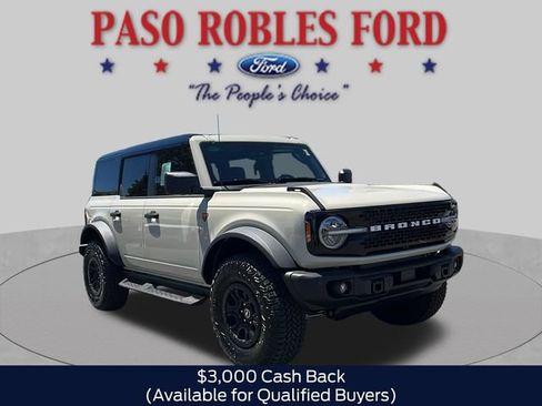 New 2026 Ford Bronco Badlands AWD/4WD image 1