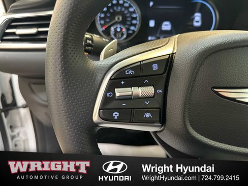 Certified 2025 Genesis G70 2.5T image 21