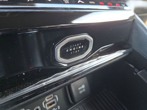 New 2026 Jeep Grand Cherokee Altitude image 21