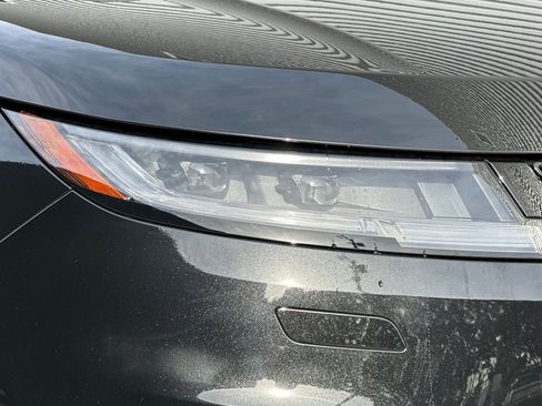 Used 2025 Land Rover Range Rover Sport Dynamic SE image 12