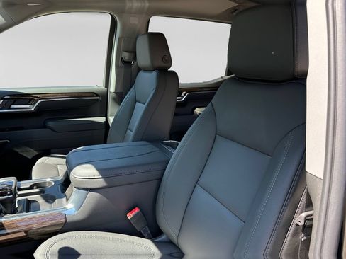 New 2026 GMC Sierra 1500 Elevation w/ Elevation Premium Package AWD/4WD image 17