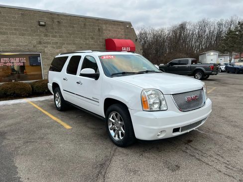 Used 2014 GMC Yukon XL Denali image 3
