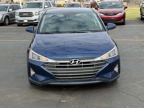 Used 2020 Hyundai Elantra SEL image 2