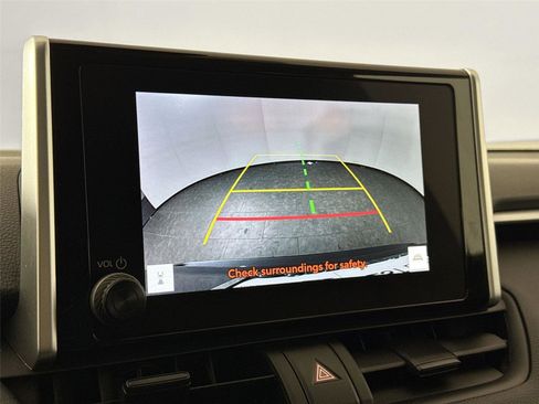 Certified 2025 Toyota RAV4 LE image 21