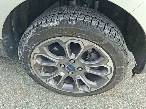 Certified 2018 Ford EcoSport Titanium image 10