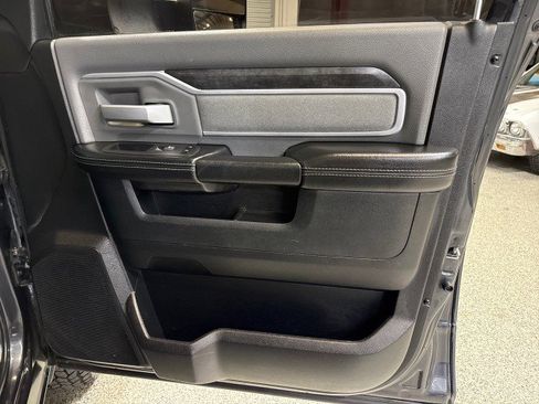 Used 2021 RAM 3500 Big Horn image 58