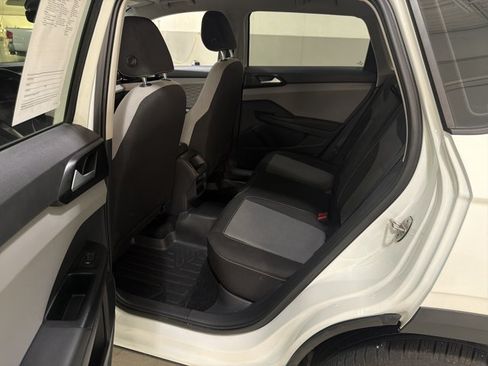 Certified 2023 Volkswagen Taos S AWD/4WD image 8