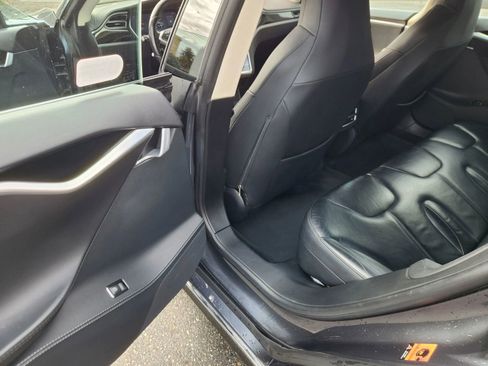 Used 2015 Tesla Model S 85D image 10