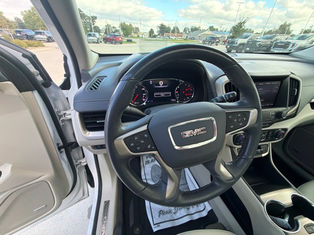 Certified 2022 GMC Terrain Denali w/ Denali Premium Package AWD/4WD image 14
