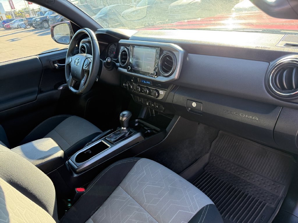 Used 2023 Toyota Tacoma TRD Sport AWD/4WD image 17