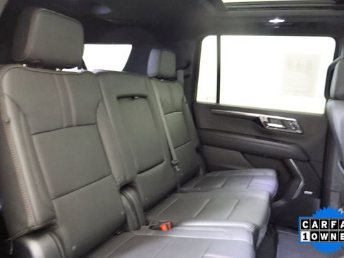 Used 2025 Chevrolet Suburban RST w/ Comfort Package AWD/4WD image 21